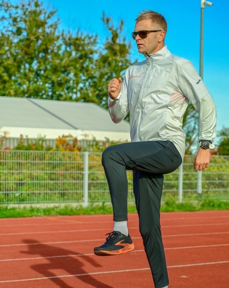 Radosław Dudycz na treningu grupy biegaczy w Trójmieście - DUDYCZ run